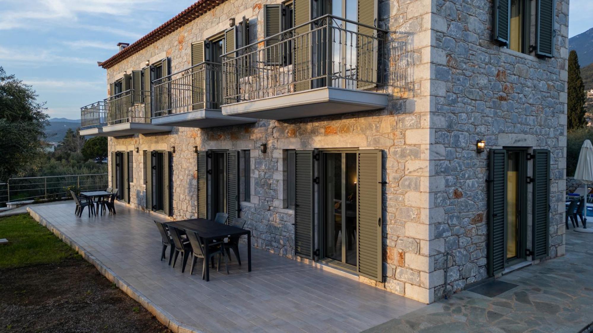 Torri Di Pietra Villa Stoúpa Exterior photo