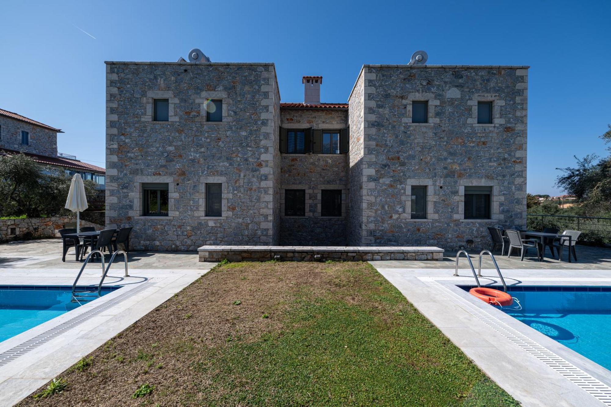 Torri Di Pietra Villa Stoúpa Exterior photo