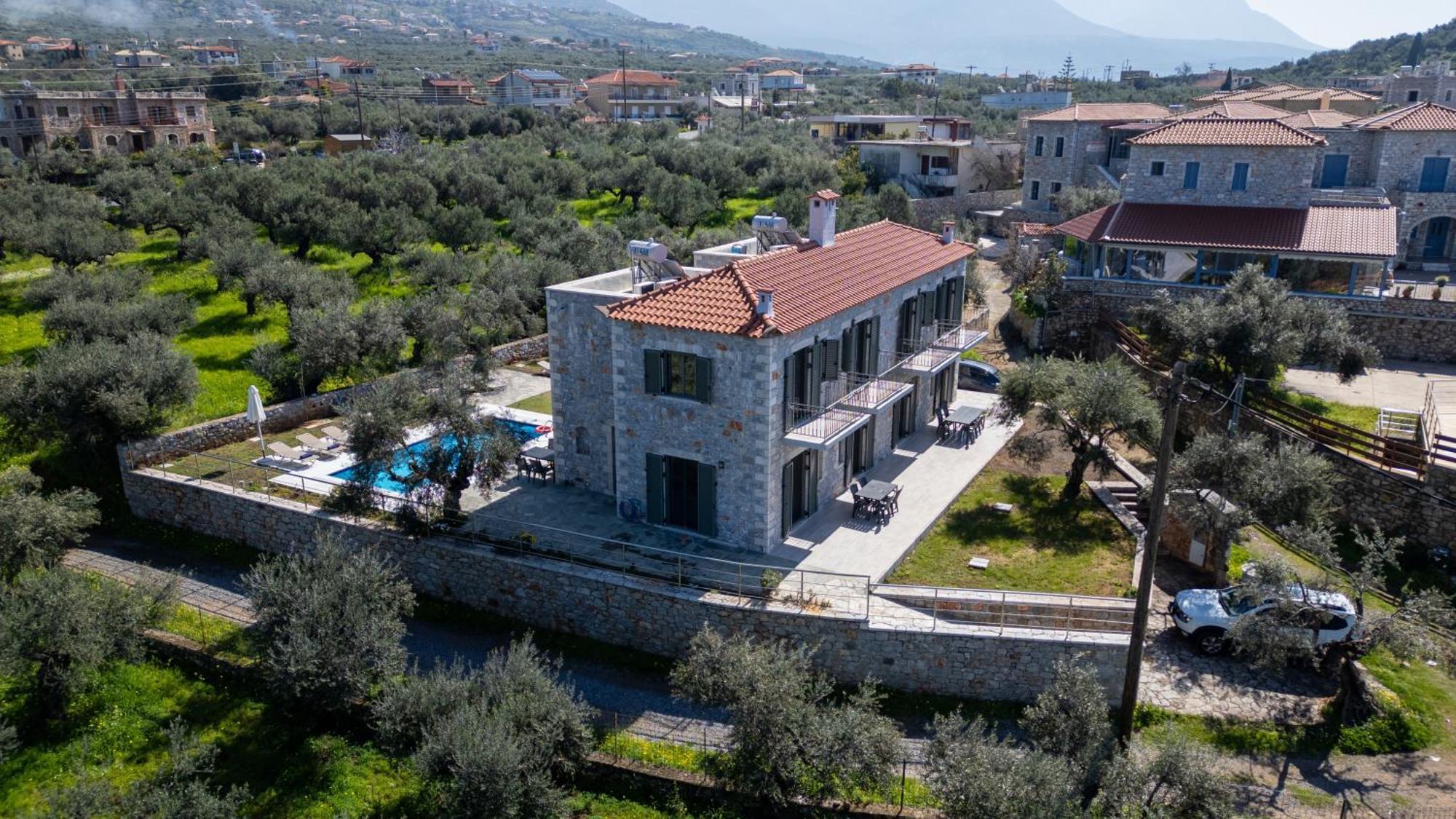 Torri Di Pietra Villa Stoúpa Exterior photo