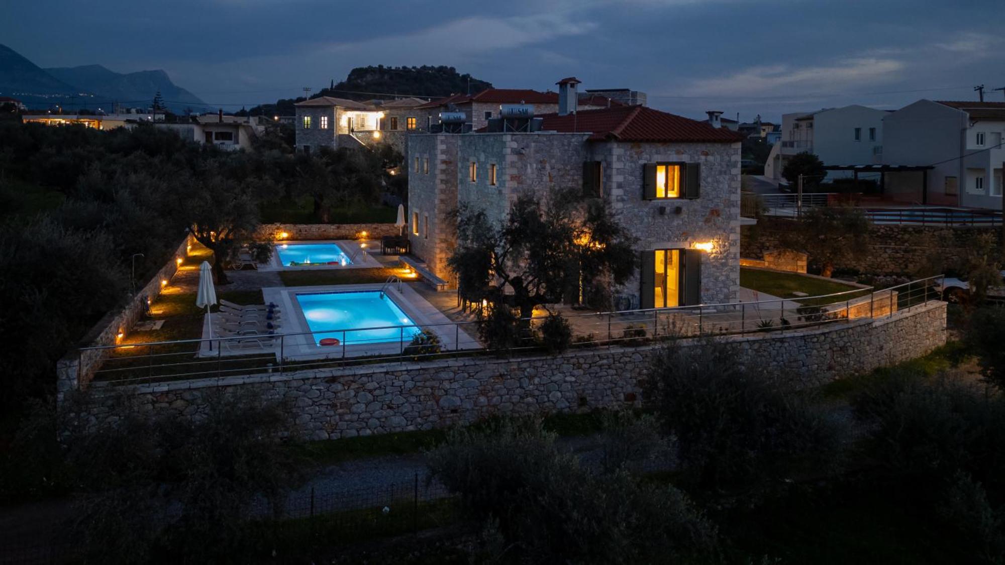 Torri Di Pietra Villa Stoúpa Exterior photo