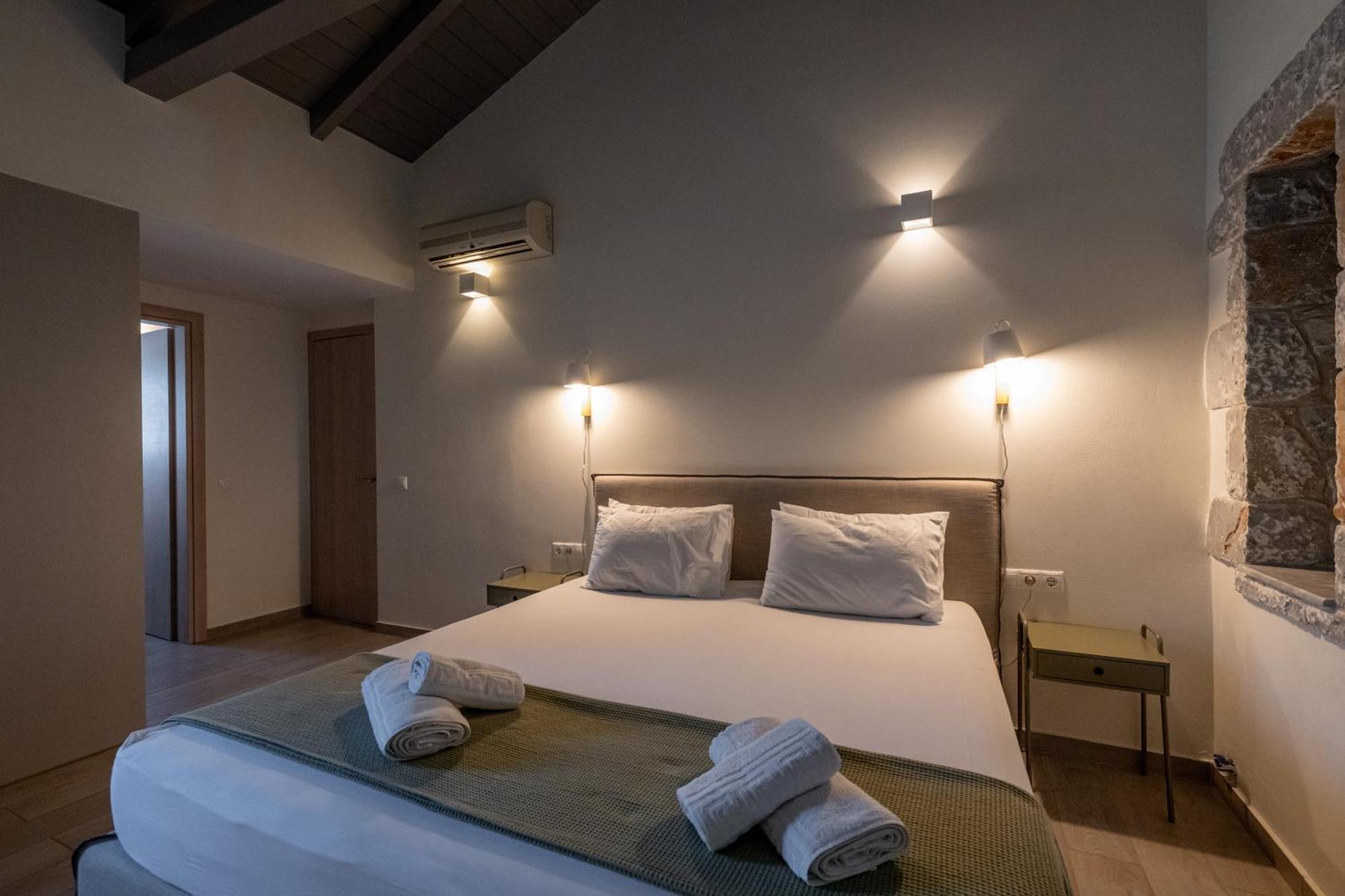 Torri Di Pietra Villa Stoúpa Room photo