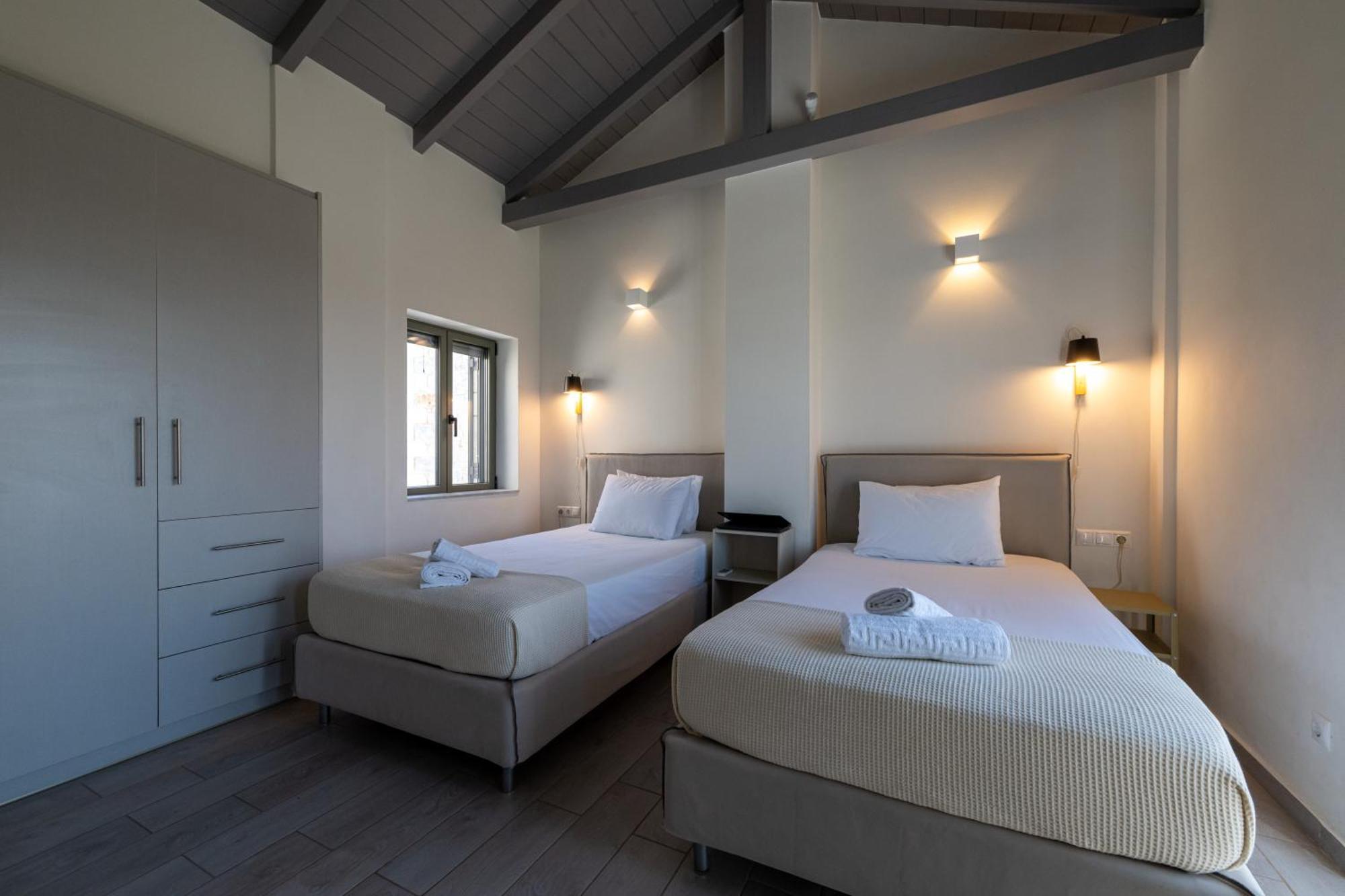 Torri Di Pietra Villa Stoúpa Exterior photo