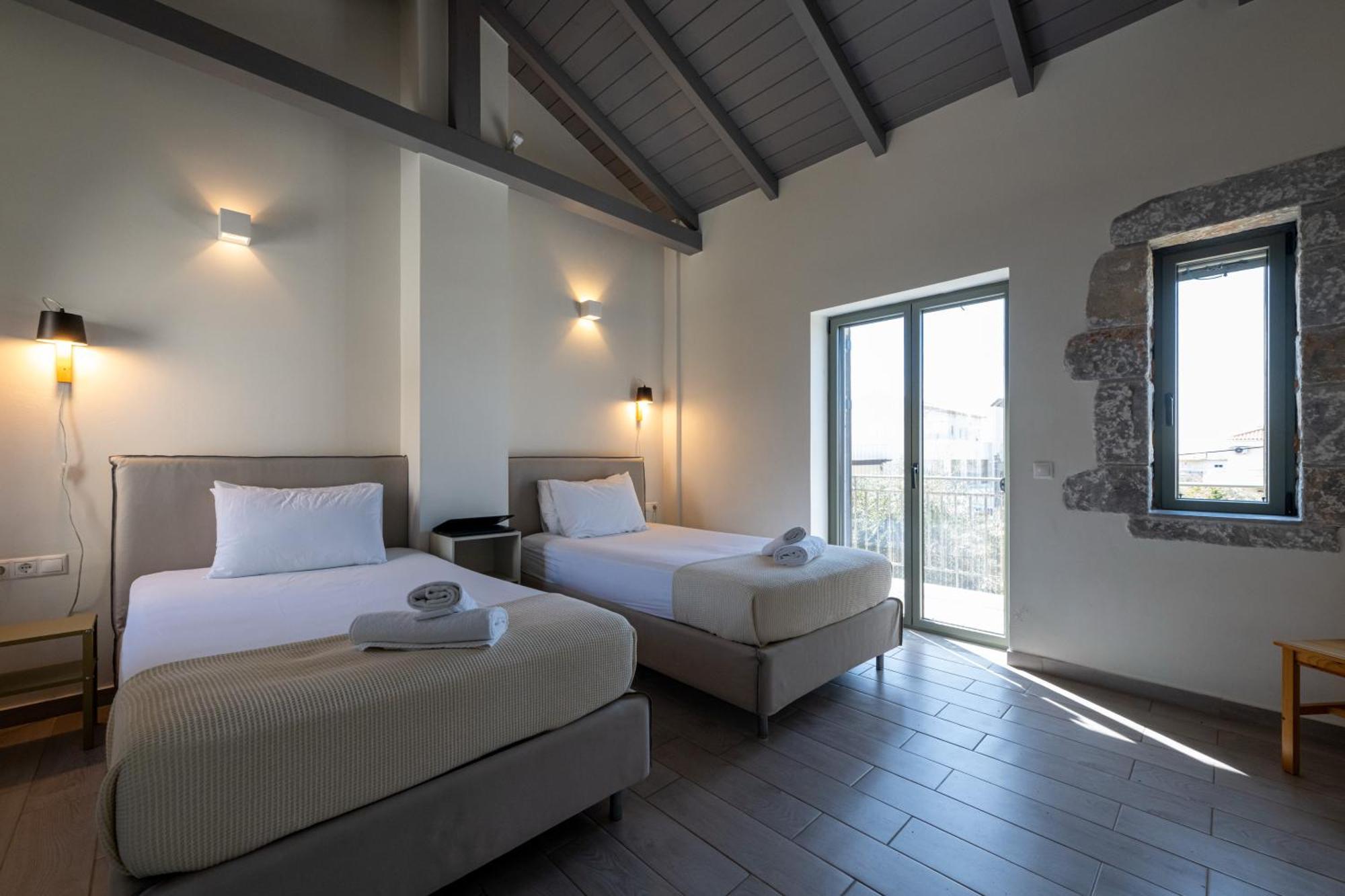 Torri Di Pietra Villa Stoúpa Exterior photo