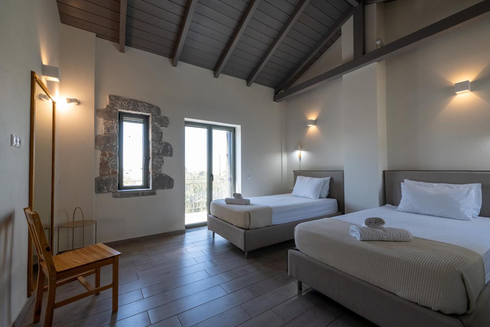 Torri Di Pietra Villa Stoúpa Exterior photo